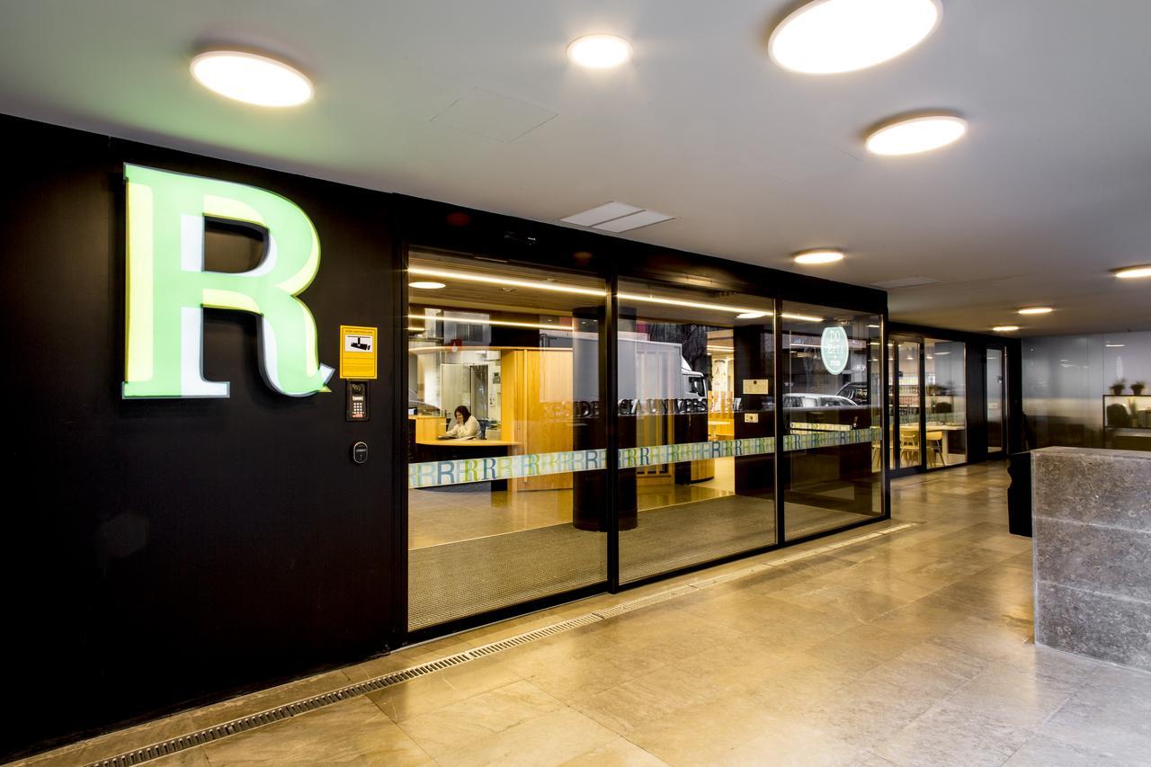 Residencia Universitaria Resa Claudio Coello Madrid Exteriör bild